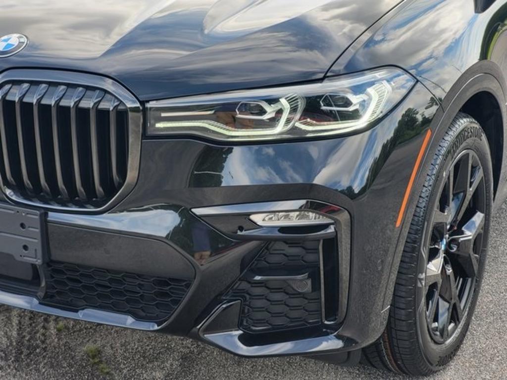 2020 BMW X7 xDrive40i photo