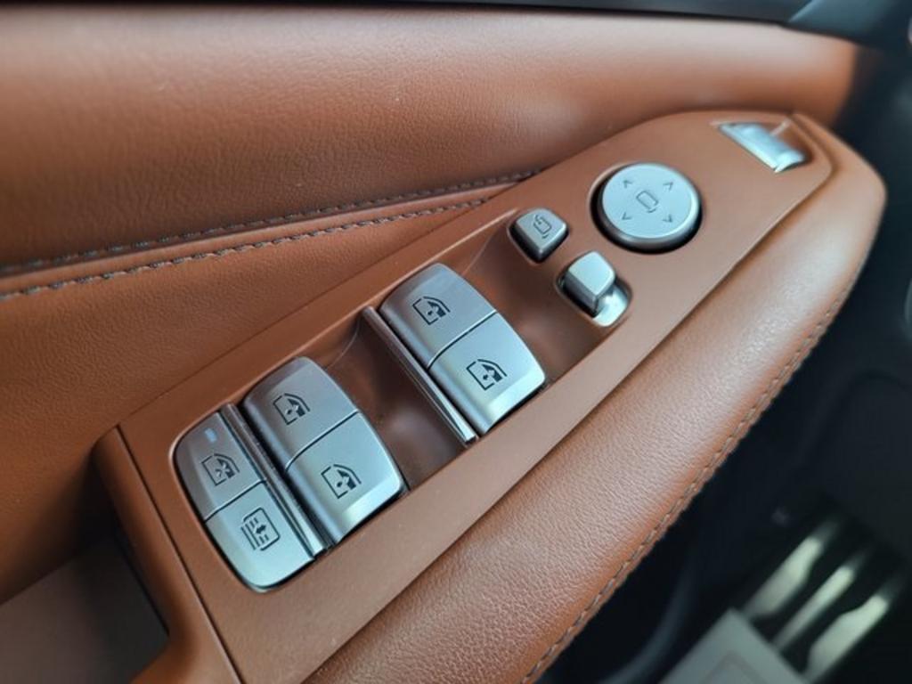 2020 BMW X7 - $61,000