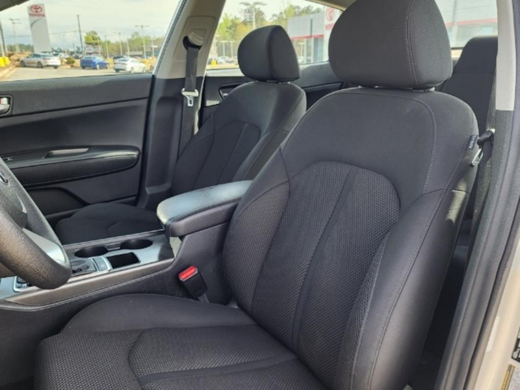2020 Kia Optima LX photo