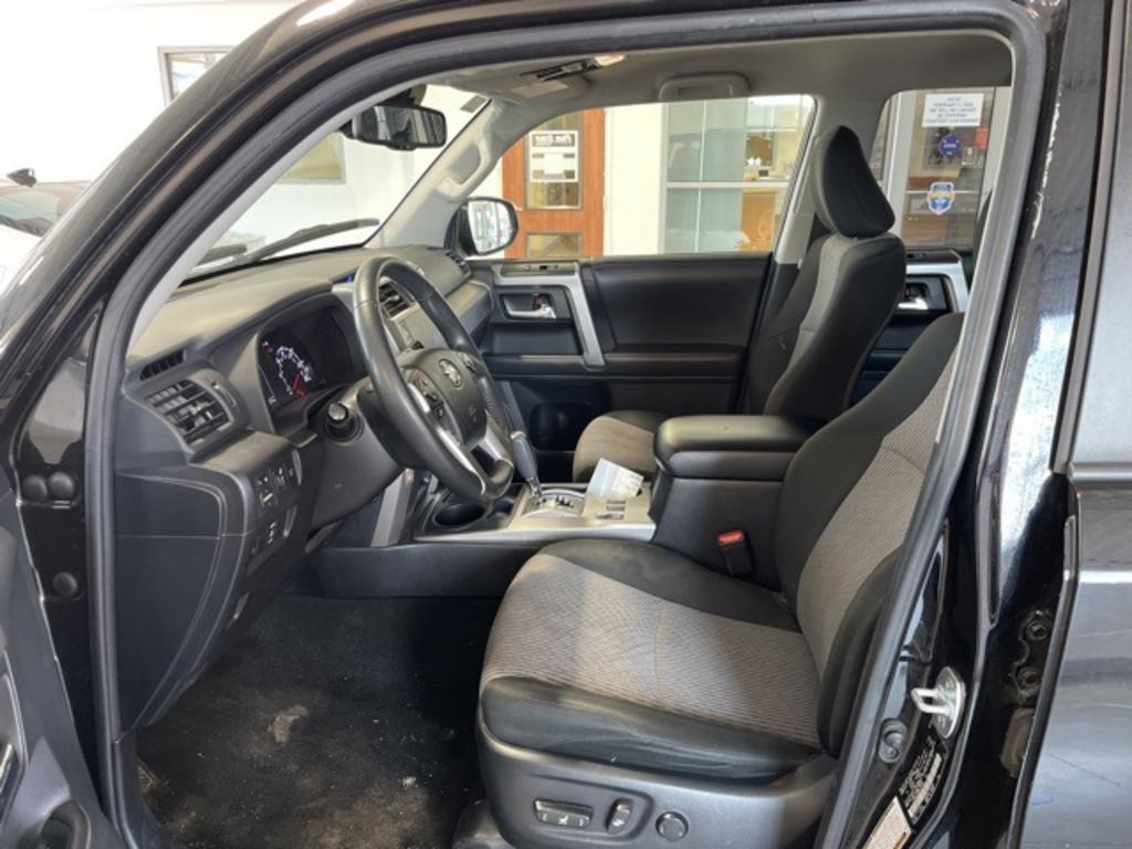 2021 Toyota 4Runner - $31,000