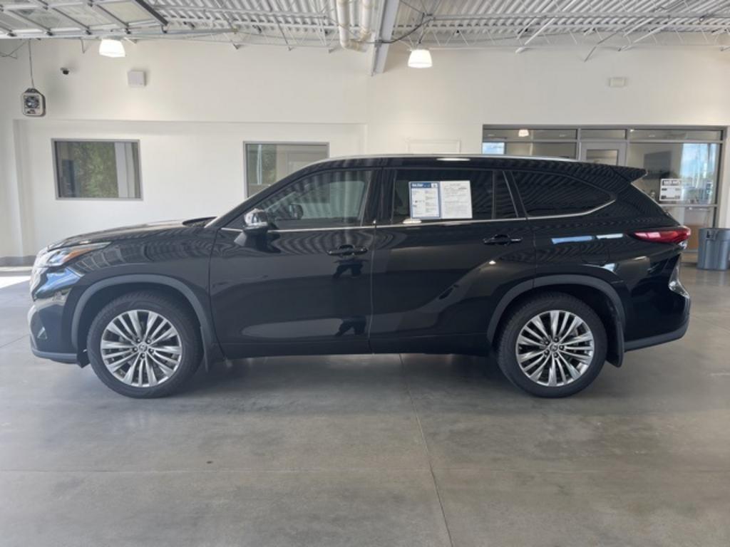 2021 Toyota Highlander - $39,000