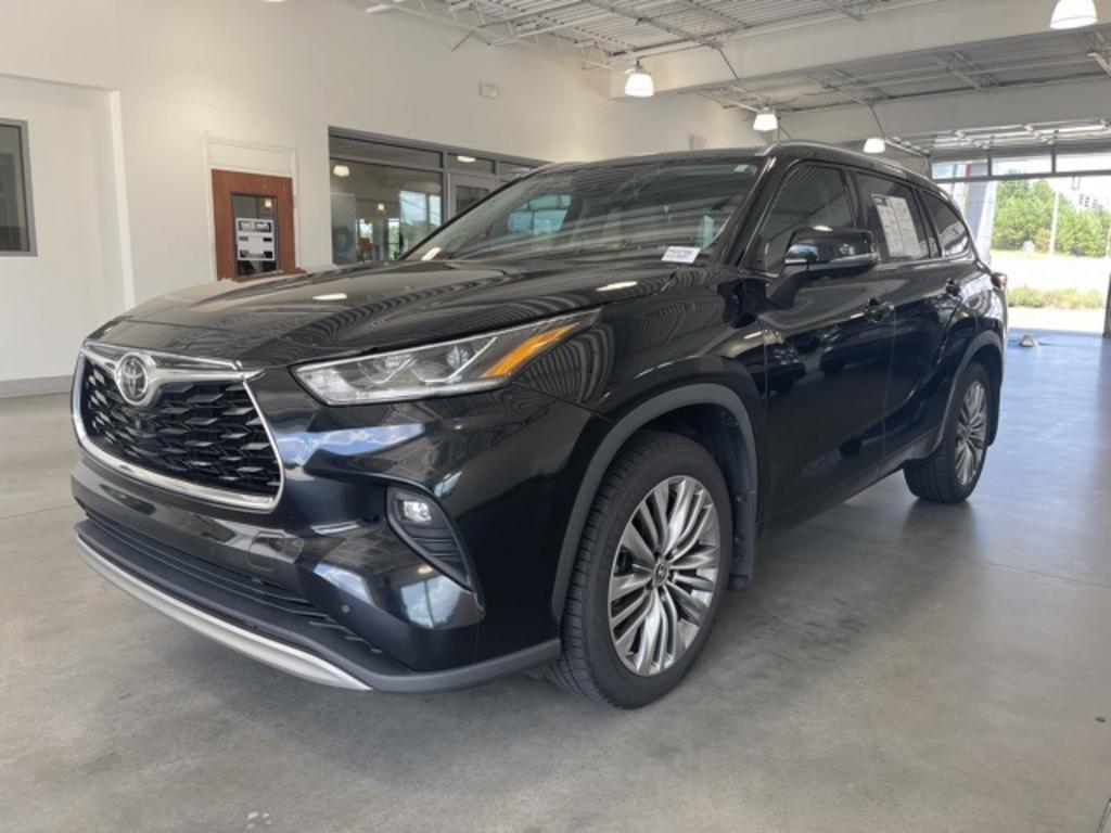 2021 Toyota Highlander - $39,000