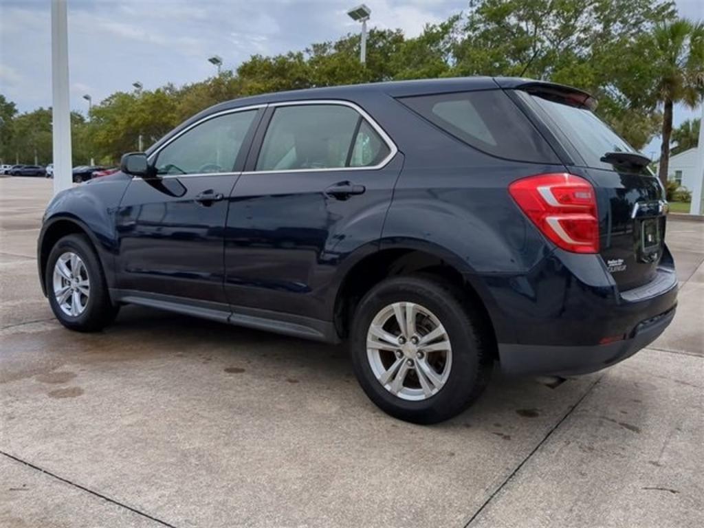 2017 Chevrolet Equinox LS photo