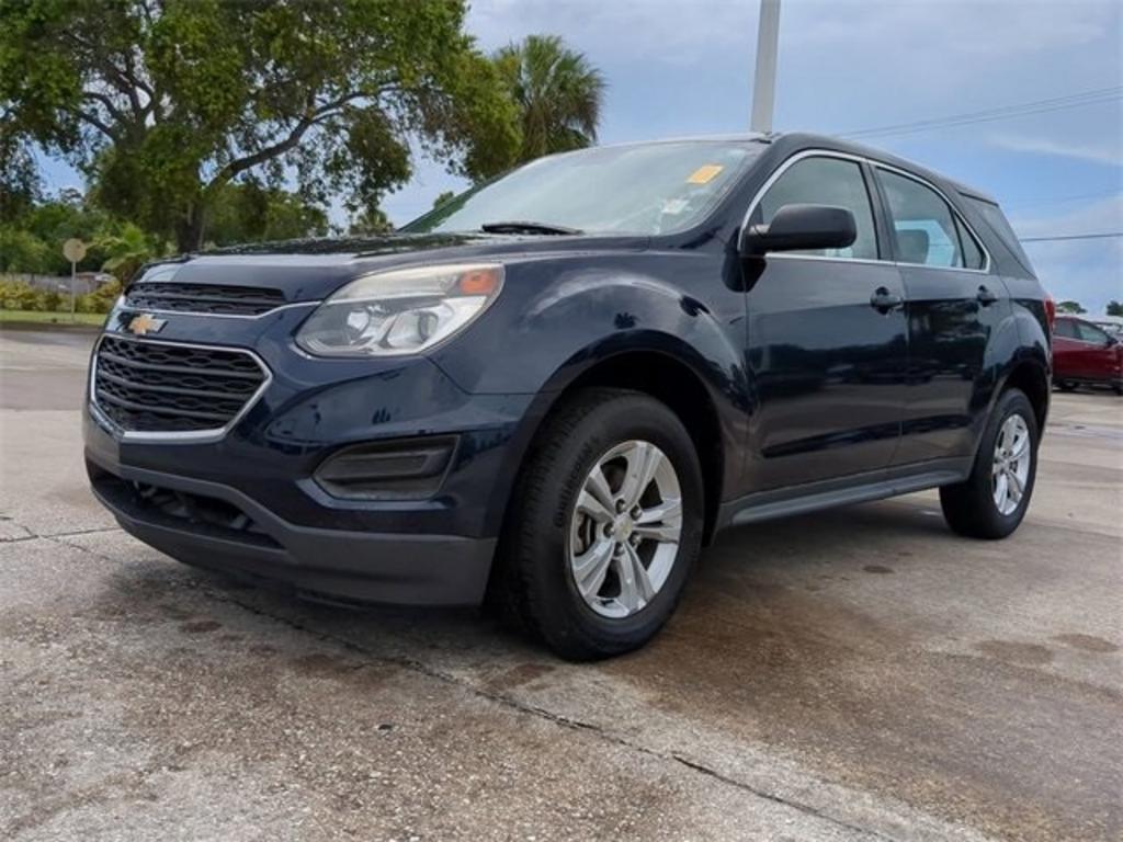 2017 Chevrolet Equinox LS photo