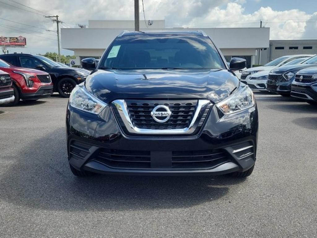 2020 Nissan Kicks - $17,000