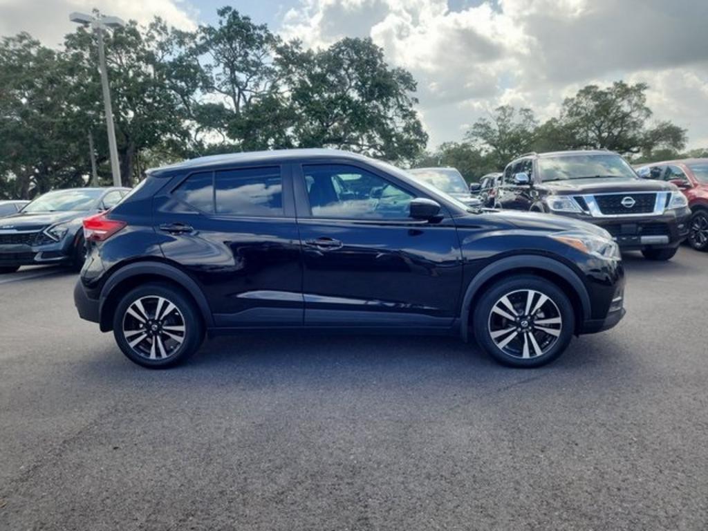 2020 Nissan Kicks - $17,000