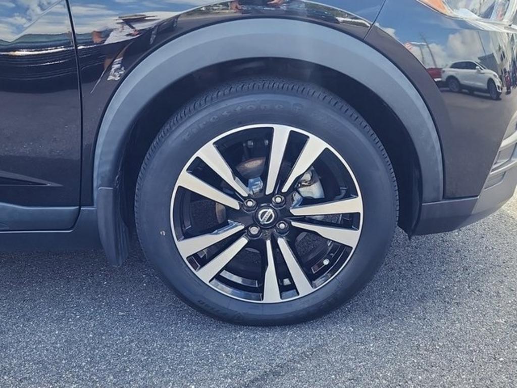 2020 Nissan Kicks - $17,000