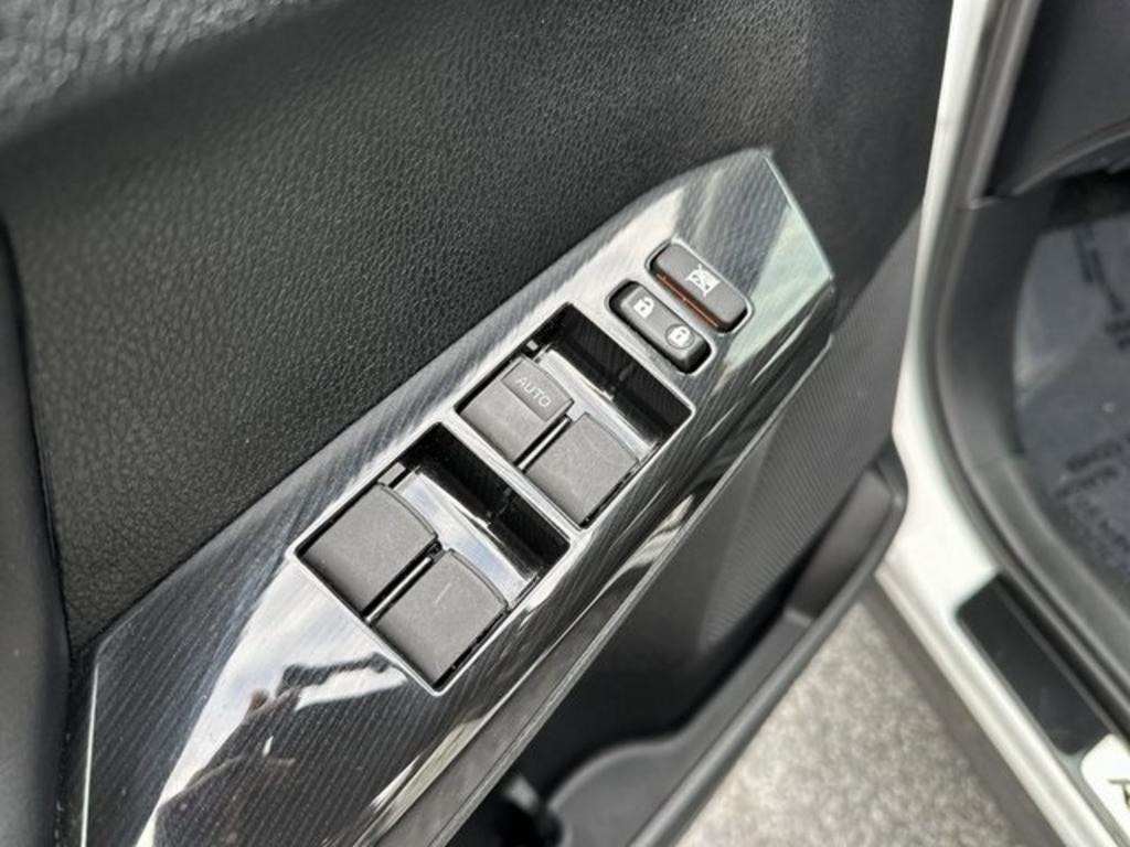 2018 Toyota RAV4 SE photo