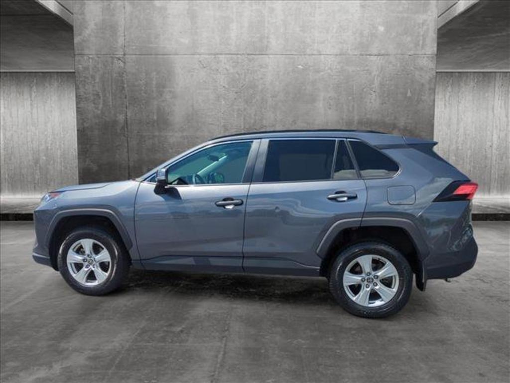 2021 Toyota RAV4 XLE photo