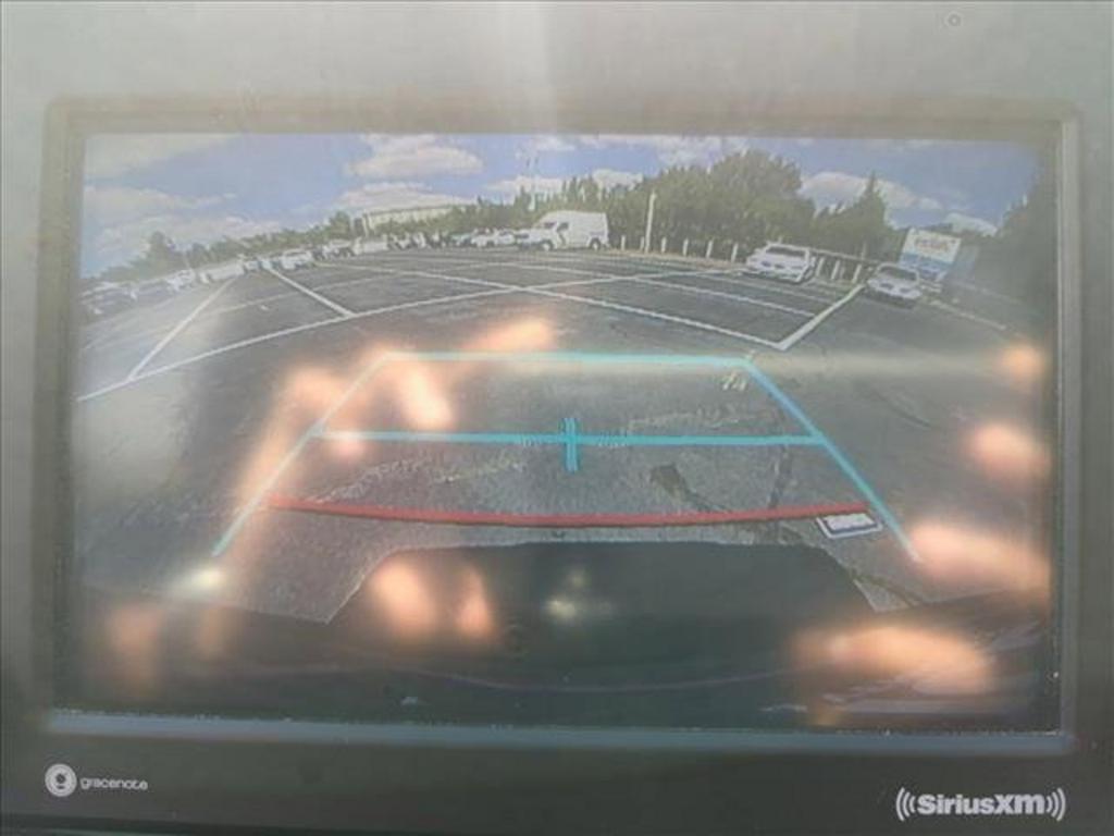 2021 Toyota RAV4 XLE photo