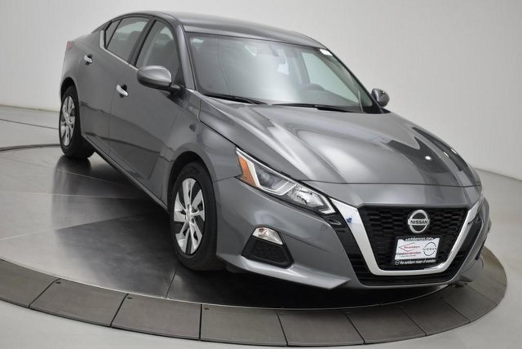 2020 Nissan Altima - $18,500