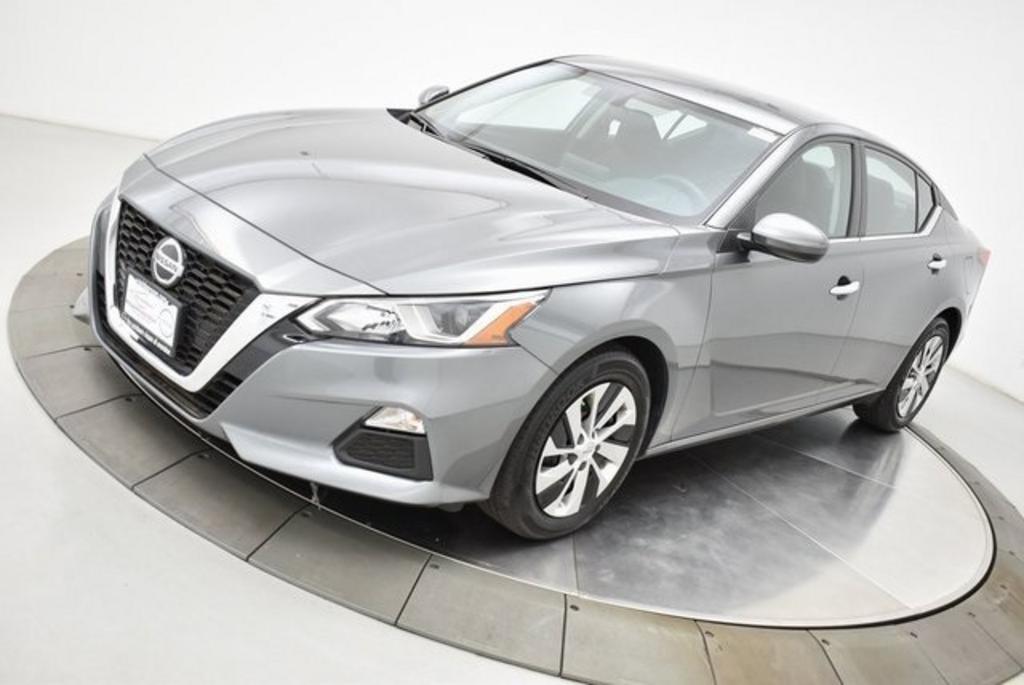 2020 Nissan Altima - $18,500