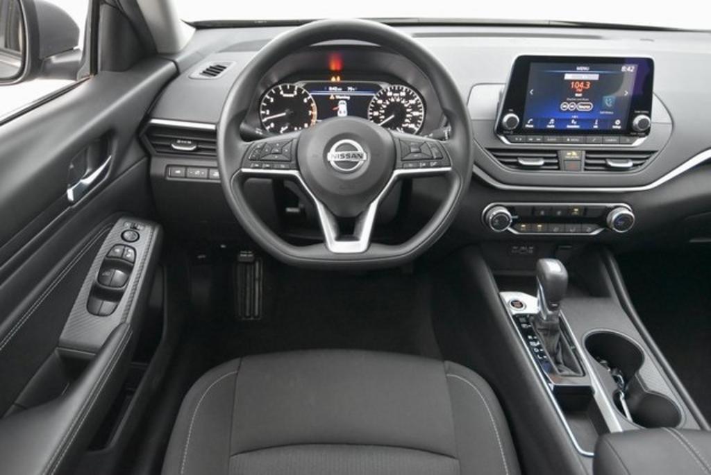 2020 Nissan Altima - $18,500