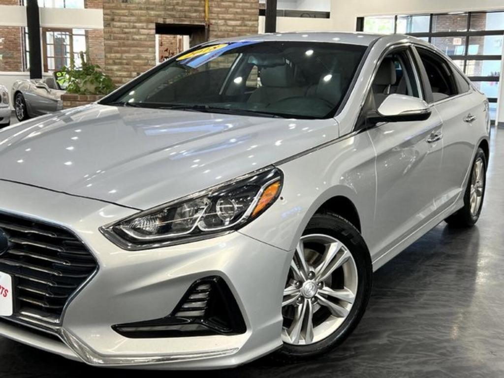 2019 Hyundai Sonata - $17,500