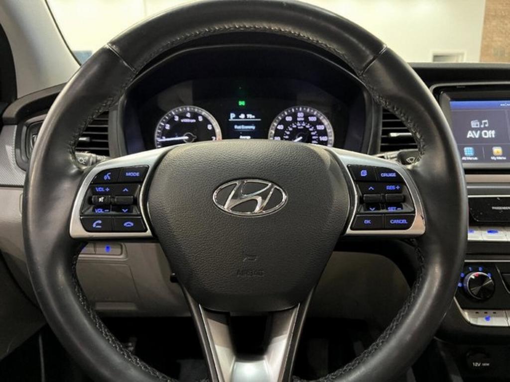 2019 Hyundai Sonata - $17,500
