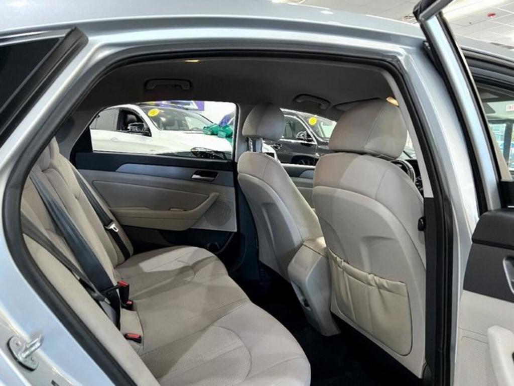 2019 Hyundai Sonata - $17,500