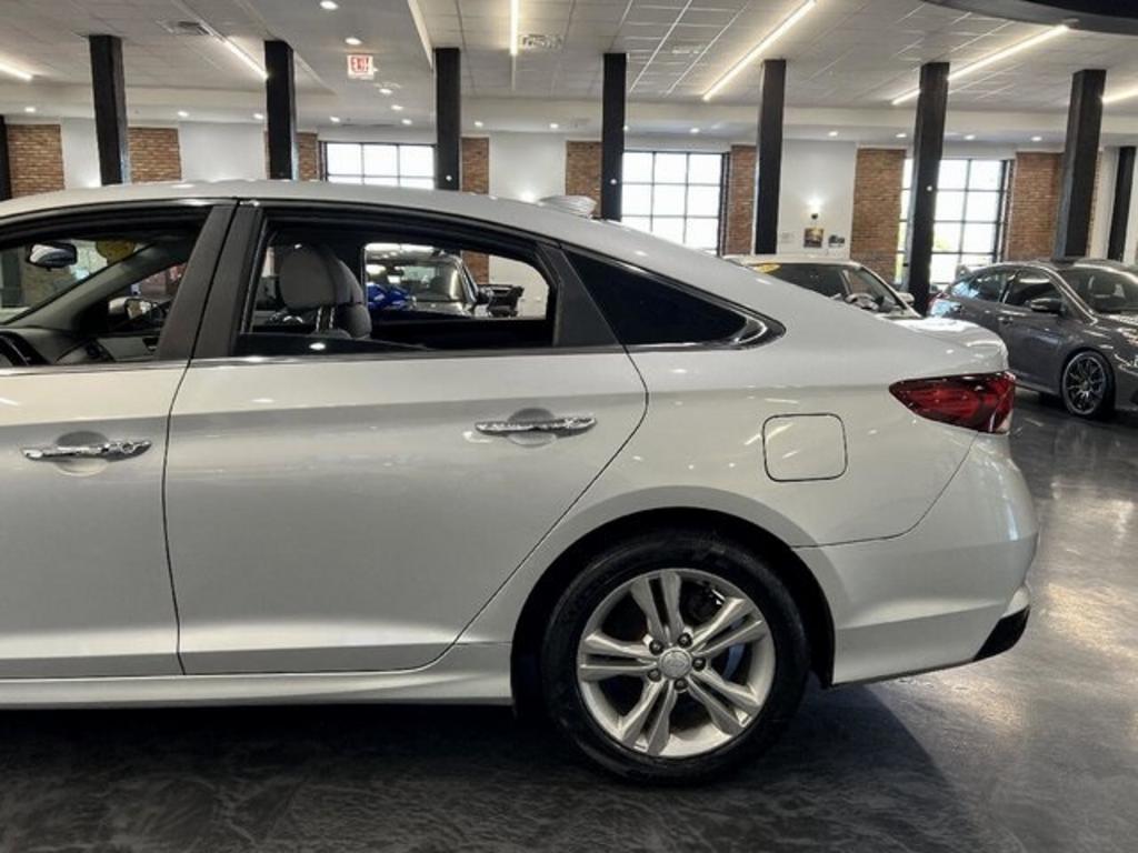 2019 Hyundai Sonata - $17,500