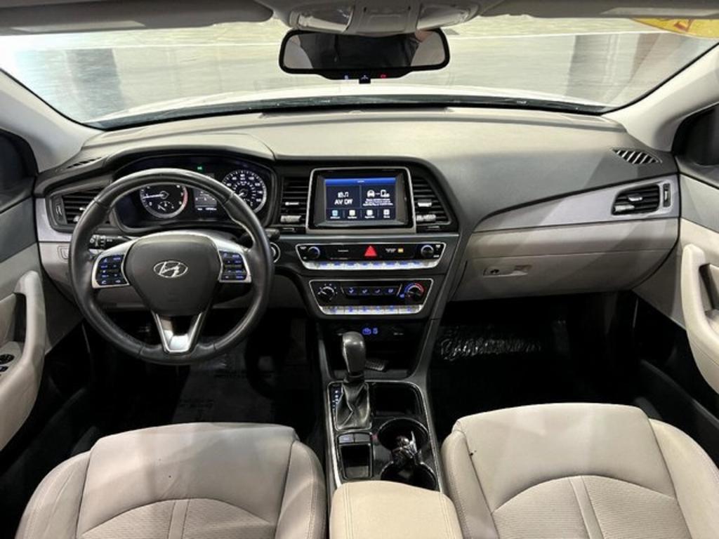 2019 Hyundai Sonata - $17,500