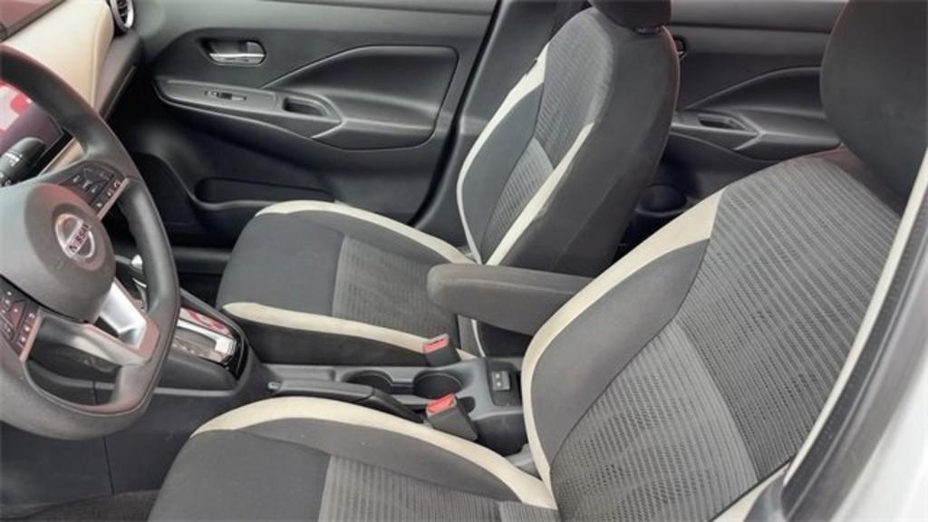 2022 Nissan Versa - $19,000