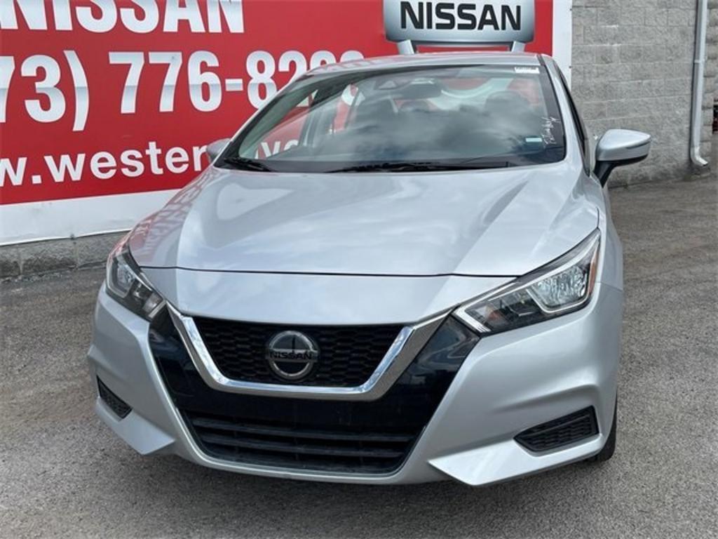 2022 Nissan Versa - $19,000