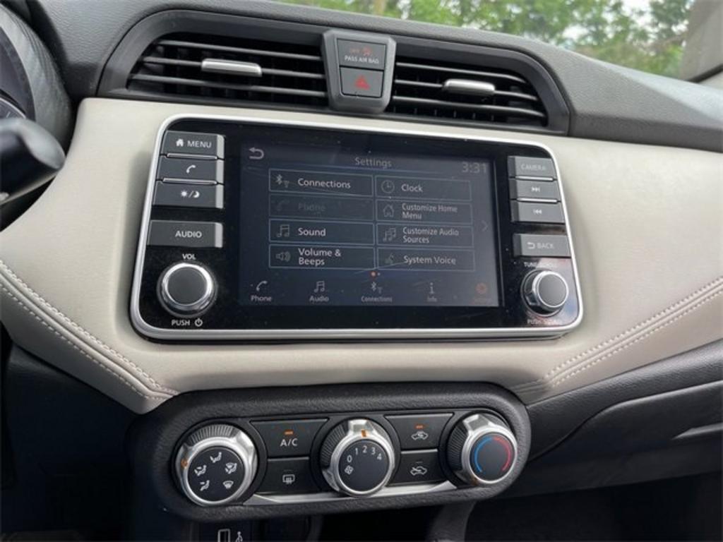 2022 Nissan Versa - $19,000