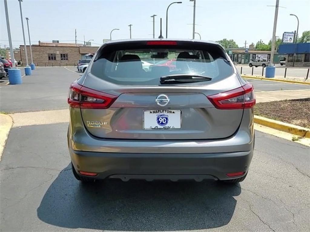 2020 Nissan Rogue - $20,000