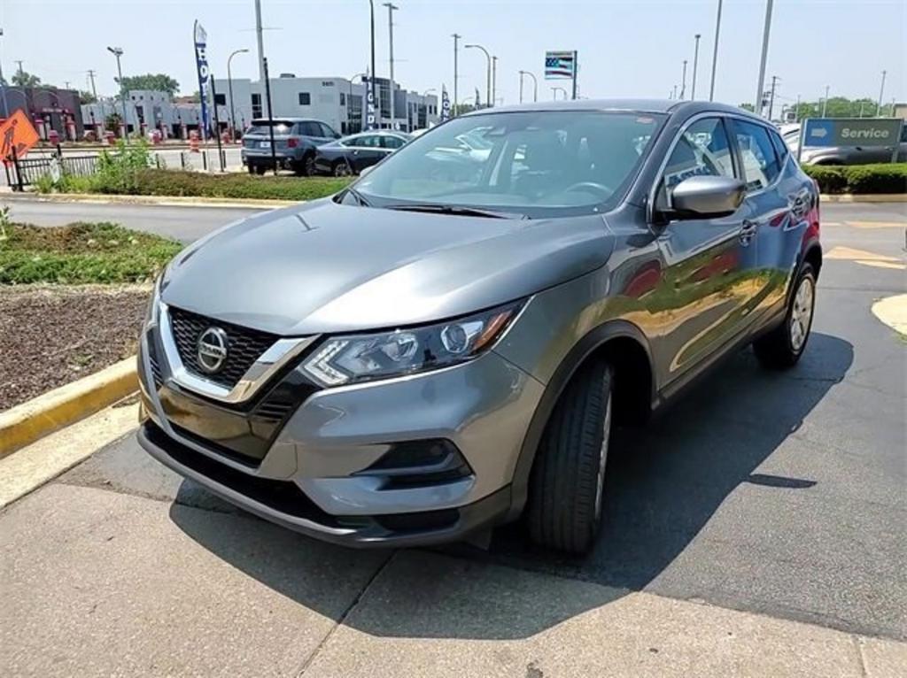 2020 Nissan Rogue - $20,000