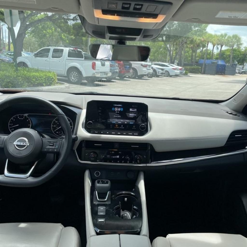 2023 Nissan Rogue - $32,000