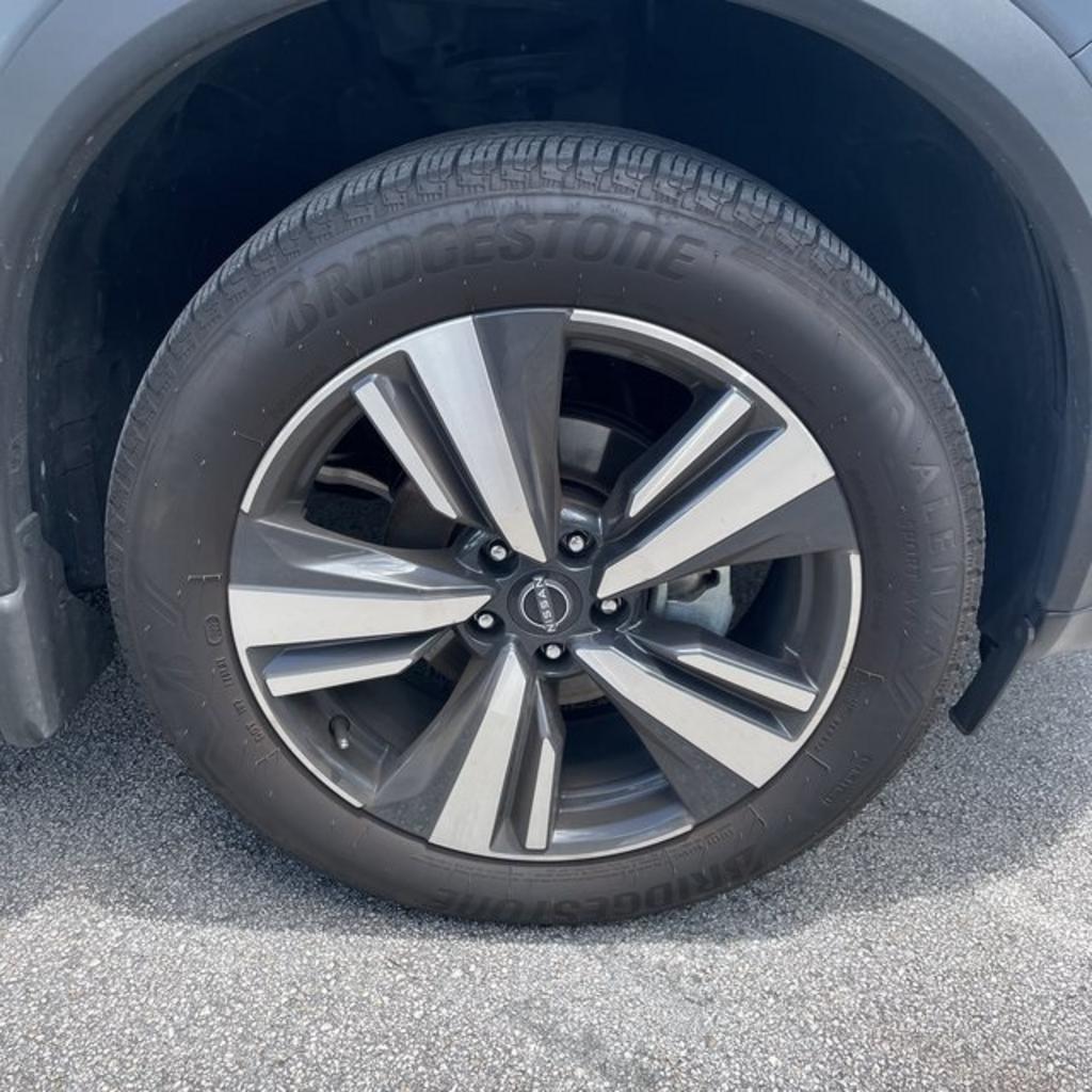 2023 Nissan Rogue - $32,000
