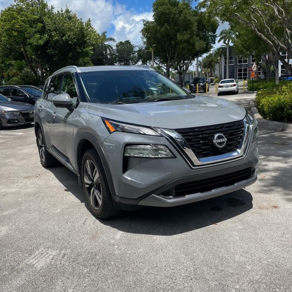 2023 Nissan Rogue - $32,000