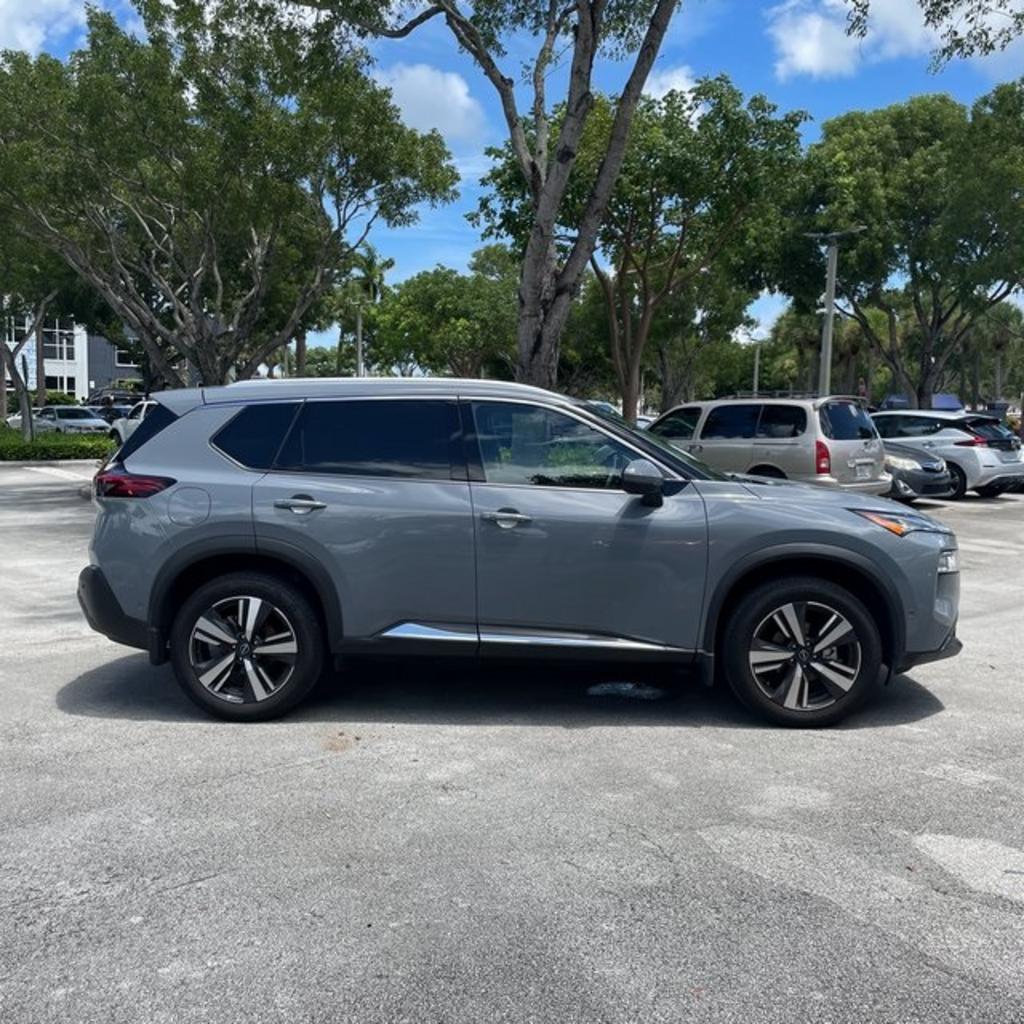 2023 Nissan Rogue - $32,000