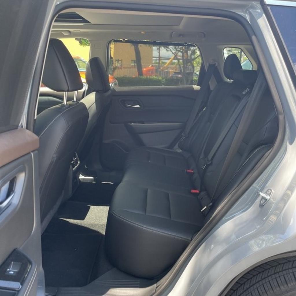 2023 Nissan Rogue - $32,000