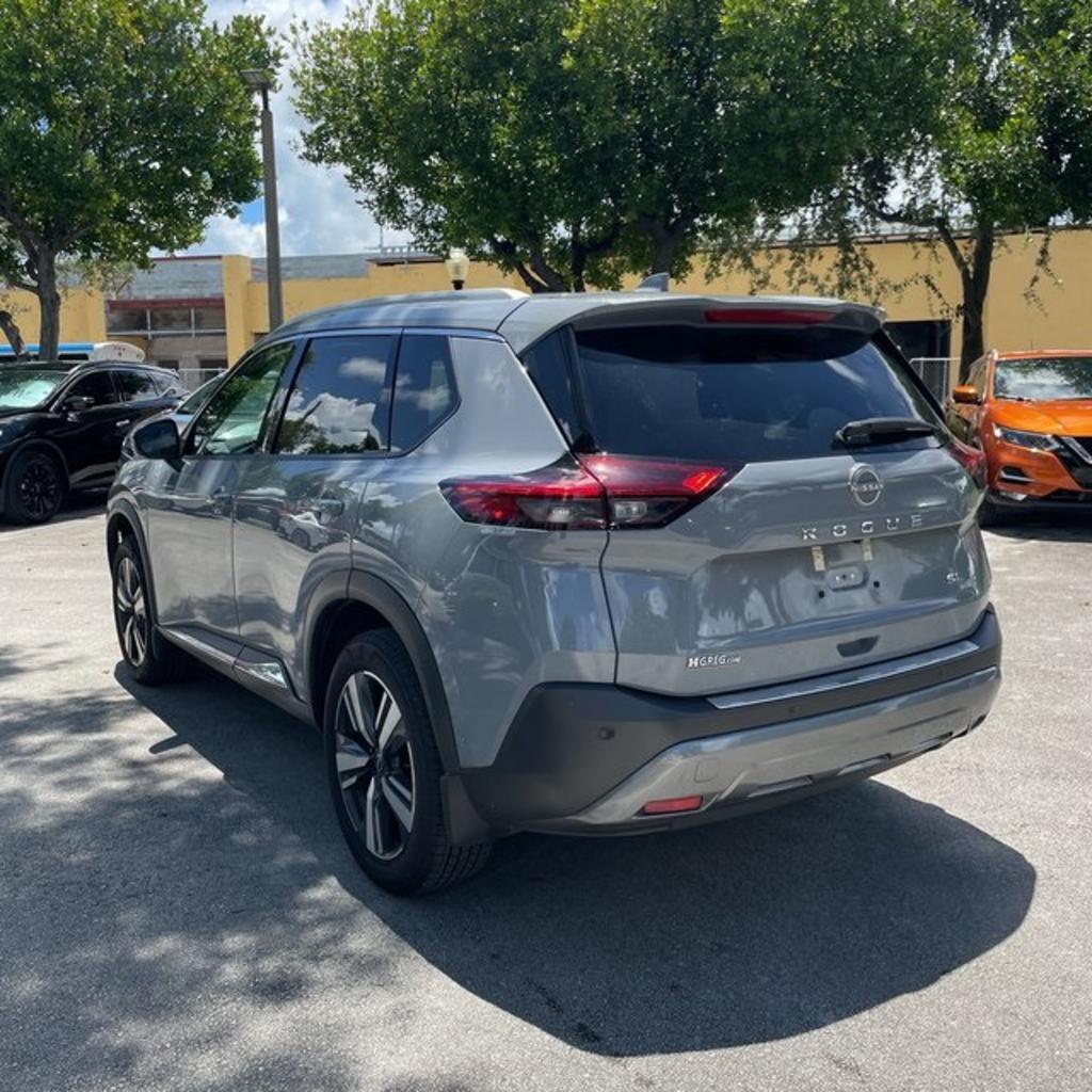 2023 Nissan Rogue - $32,000