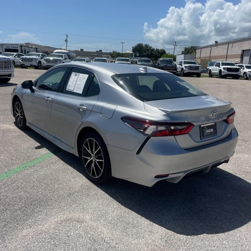 2023 Toyota Camry - $28,000