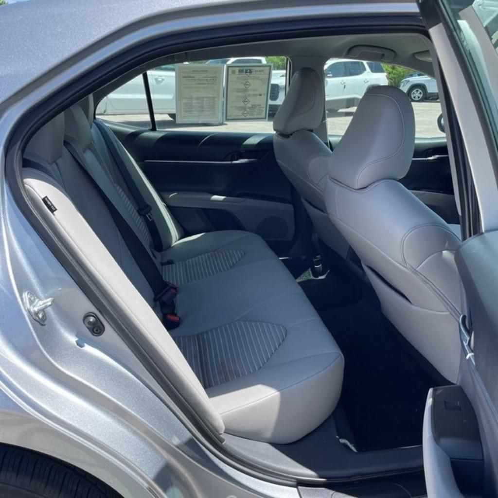 2023 Toyota Camry - $28,000