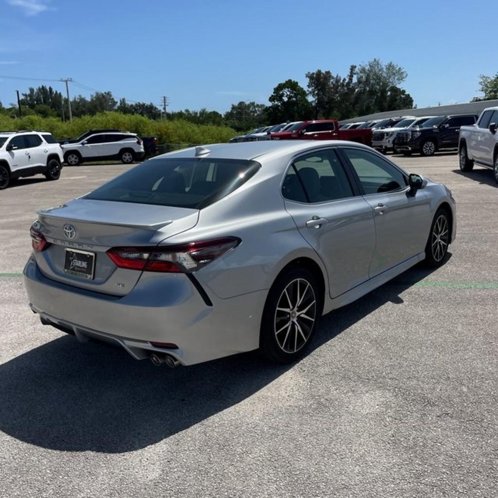 2023 Toyota Camry - $28,000