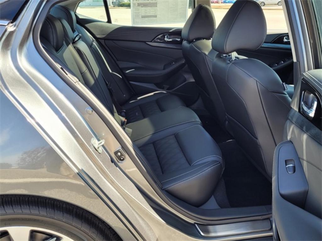 2023 Nissan Maxima - $40,500