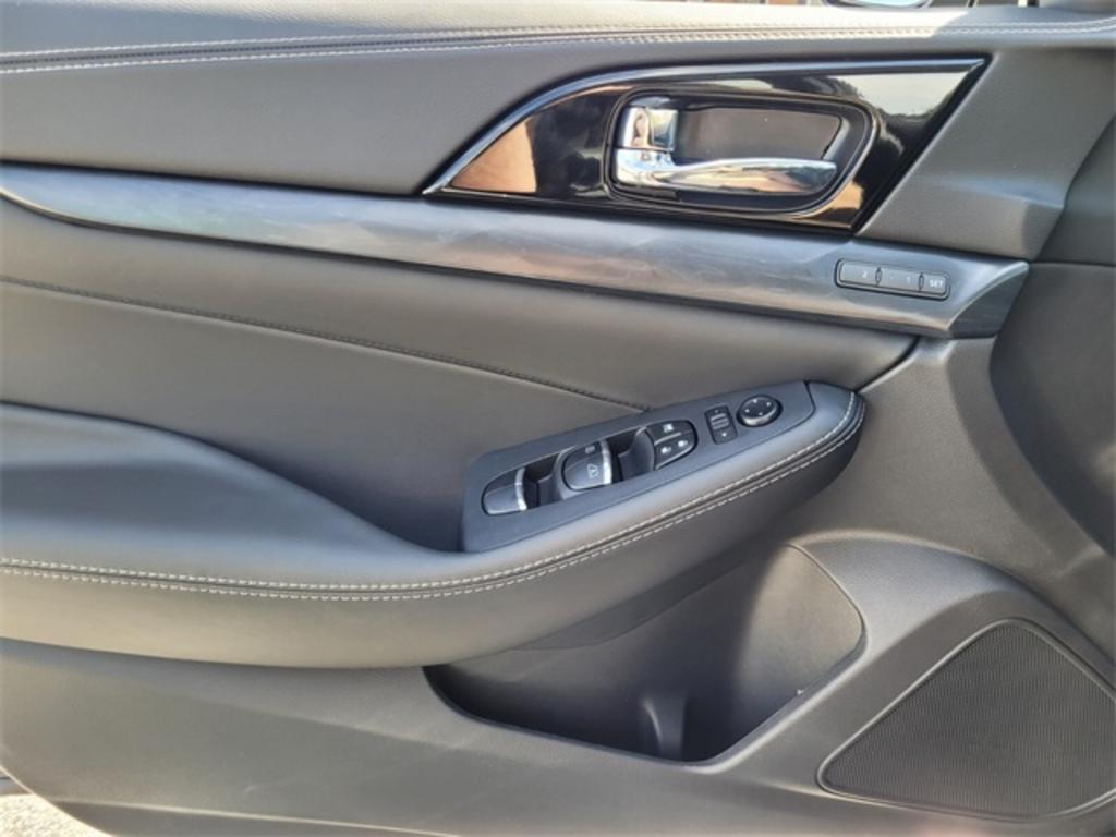 2023 Nissan Maxima - $40,500