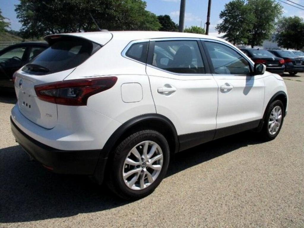 2021 Nissan Rogue - $19,000