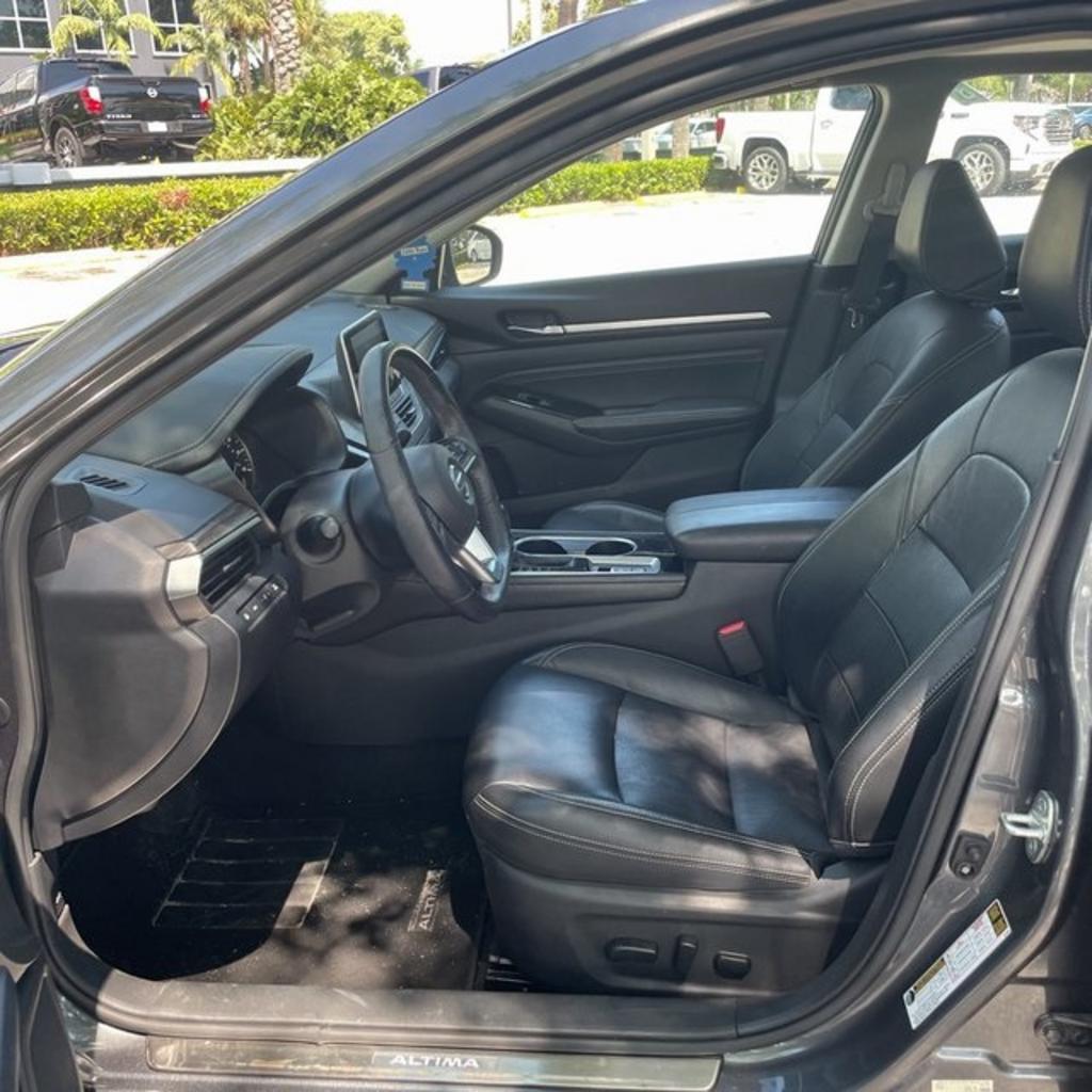 2020 Nissan Altima - $26,500