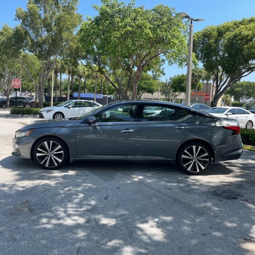 2020 Nissan Altima - $26,500
