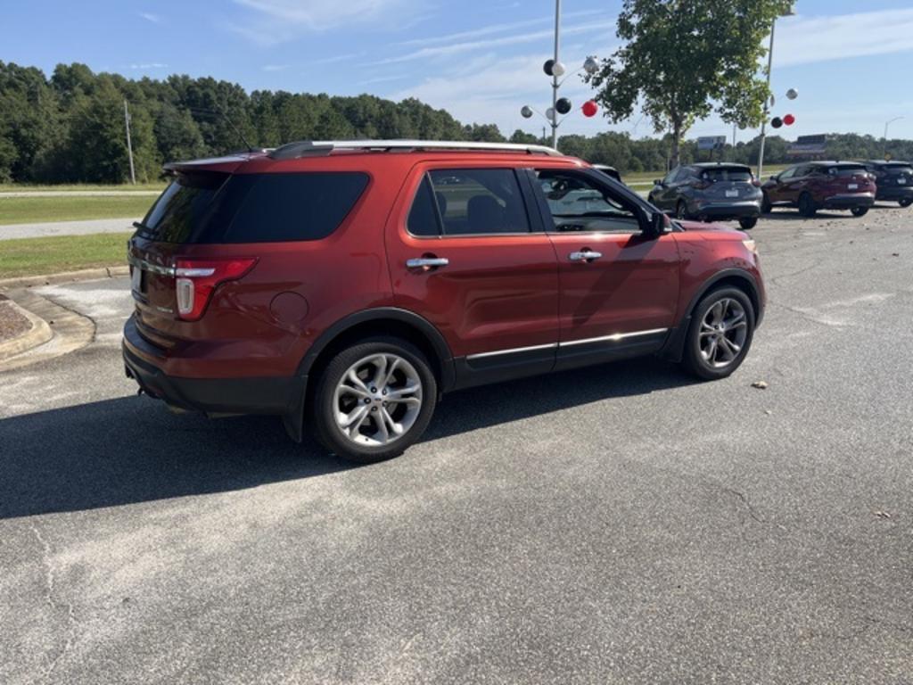 2014 Ford Explorer - $9,000