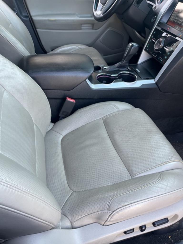 2014 Ford Explorer - $9,000