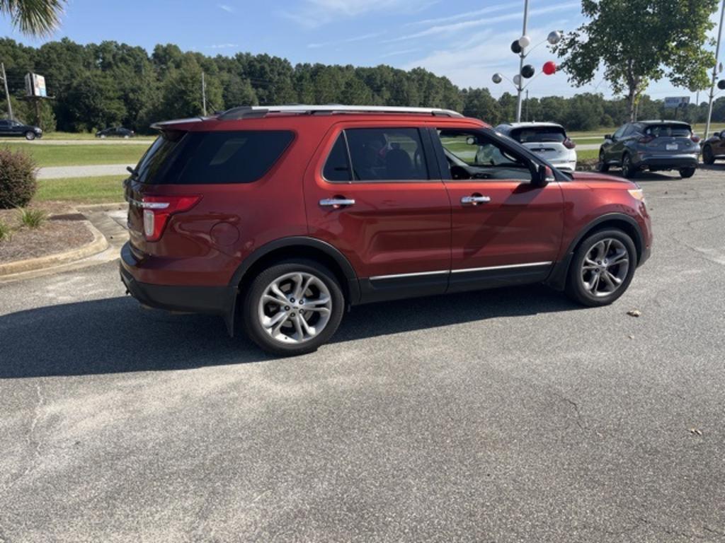 2014 Ford Explorer - $9,000