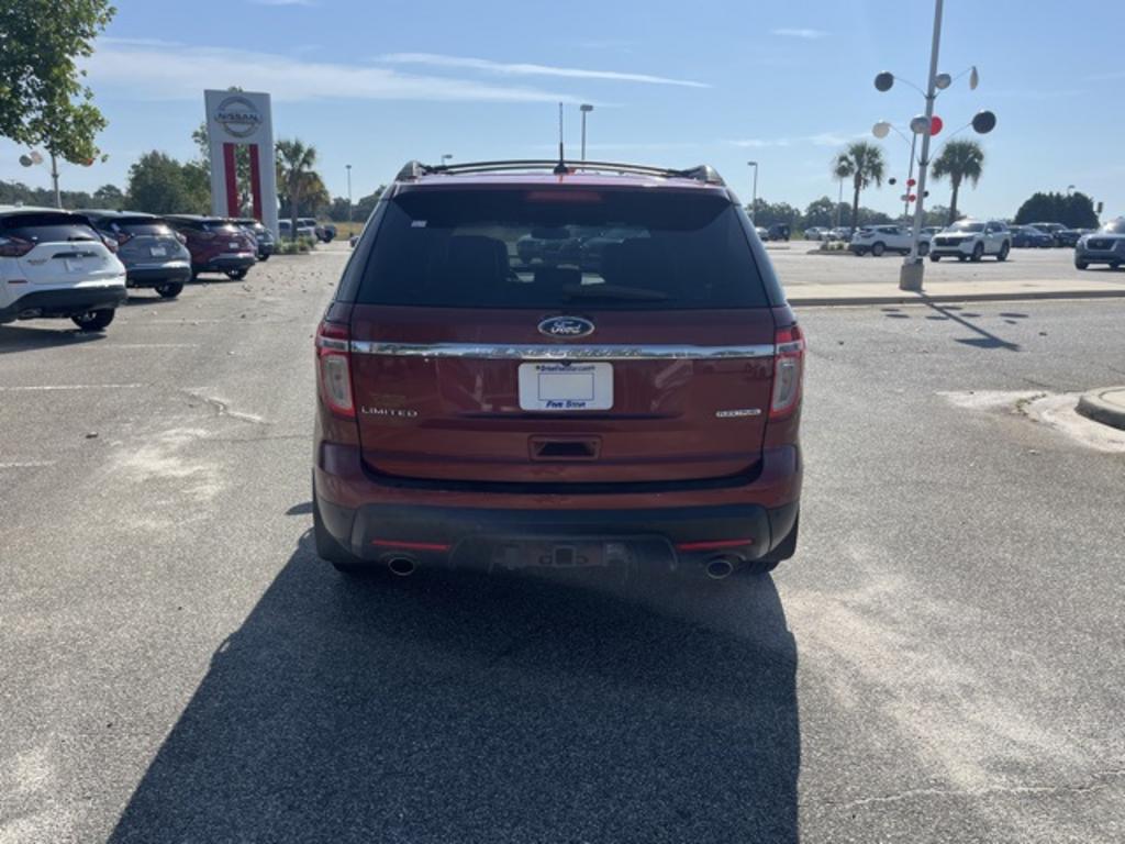 2014 Ford Explorer - $9,000