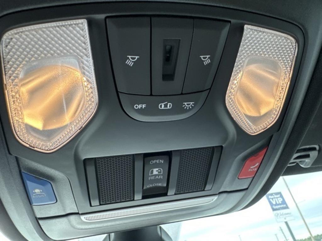 2022 Ram 1500 - $43,000