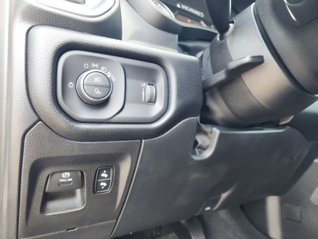 2022 Ram 1500 - $36,000