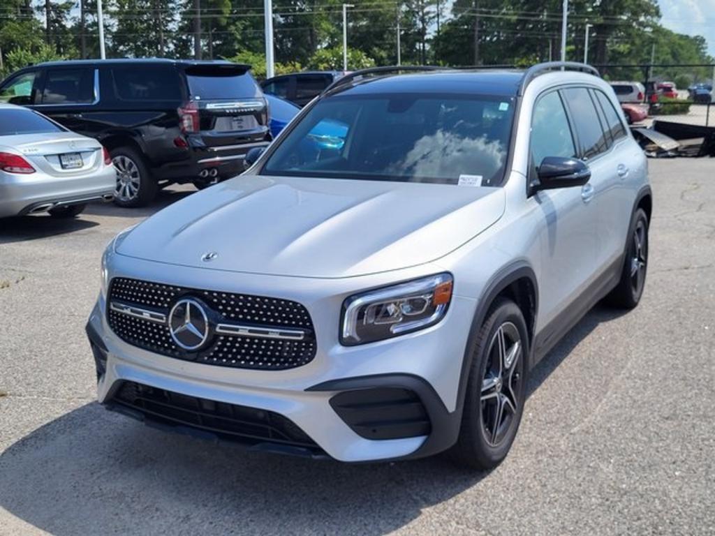 2022 Mercedes-Benz GLB - $40,500