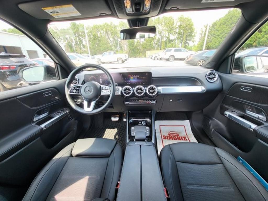 2022 Mercedes-Benz GLB - $40,500