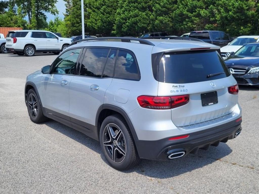 2022 Mercedes-Benz GLB - $40,500